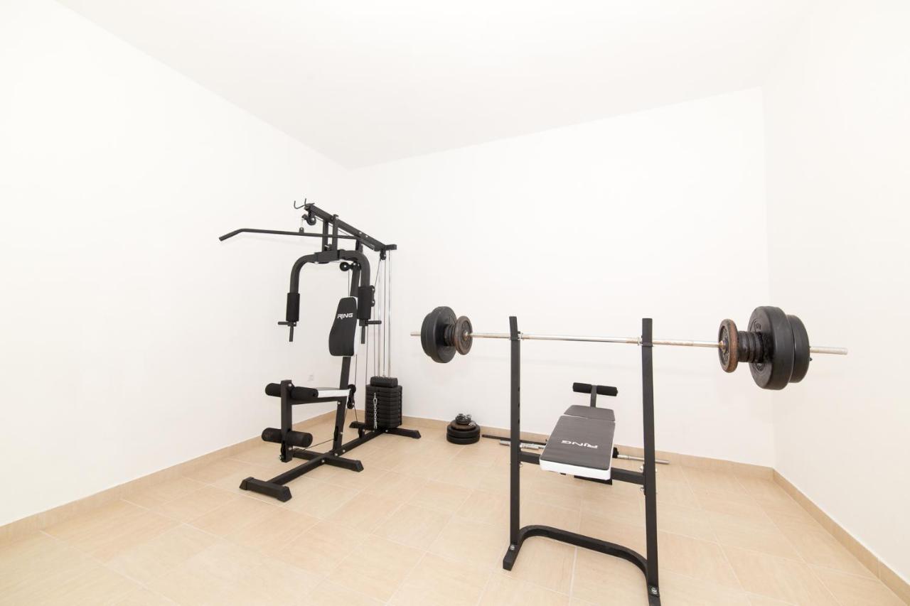 Orange Tree Garden Apartment โตรกีร์ ภายนอก รูปภาพ