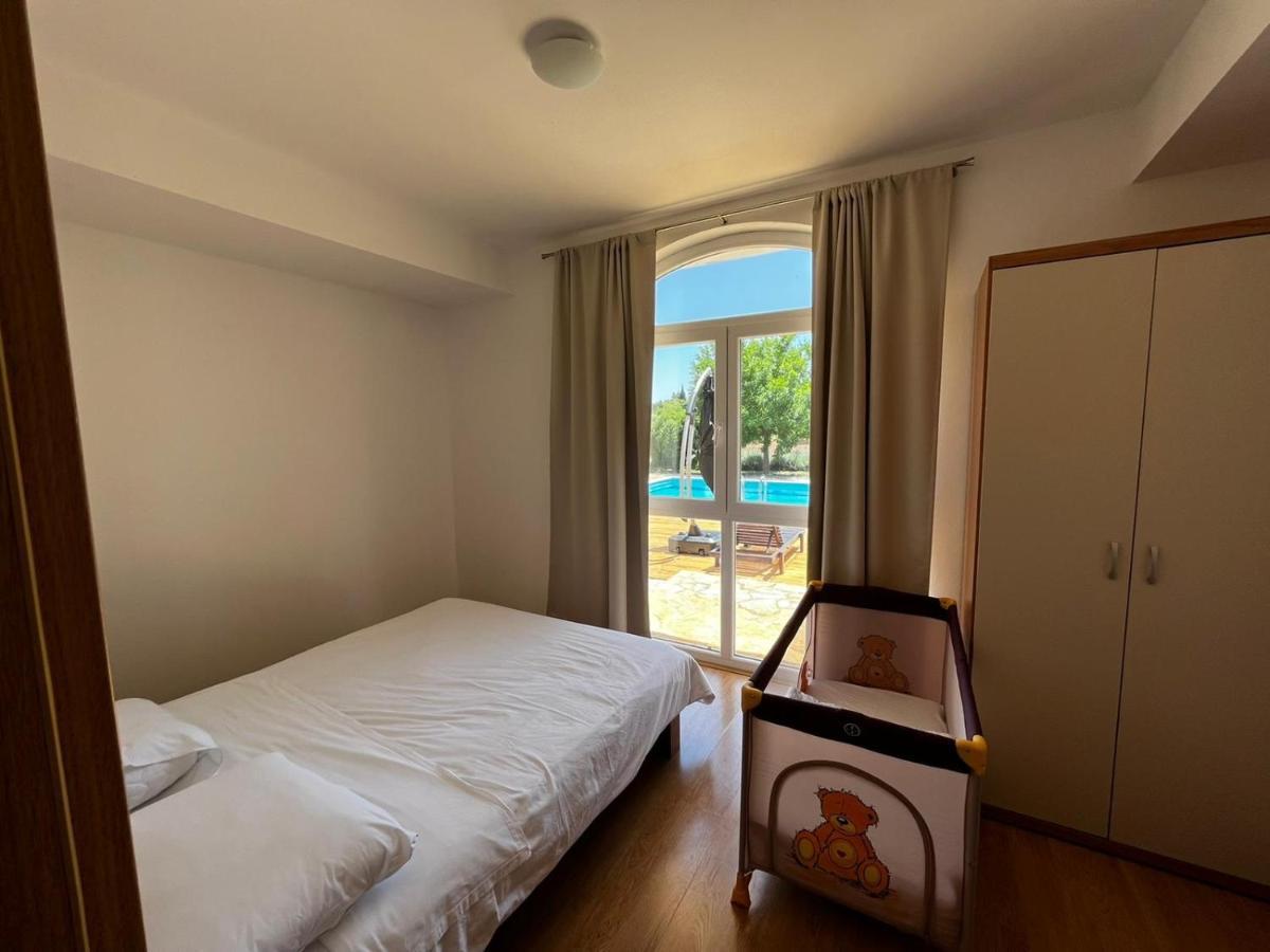 Orange Tree Garden Apartment โตรกีร์ ภายนอก รูปภาพ
