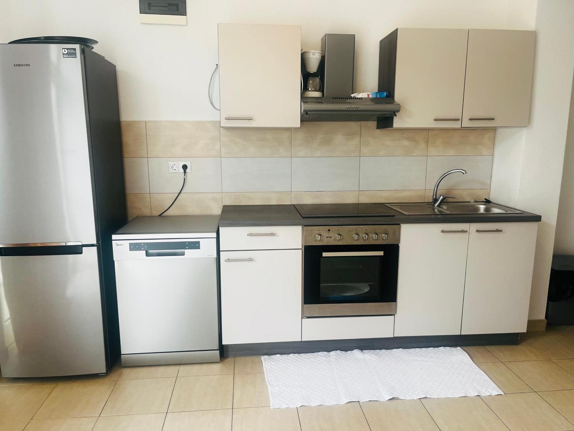 Orange Tree Garden Apartment โตรกีร์ ภายนอก รูปภาพ